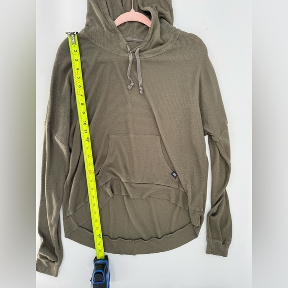 Victorias Secret Supermodel Essentials Olive Green Hooded Pullover Size Small - Picture 8 of 11